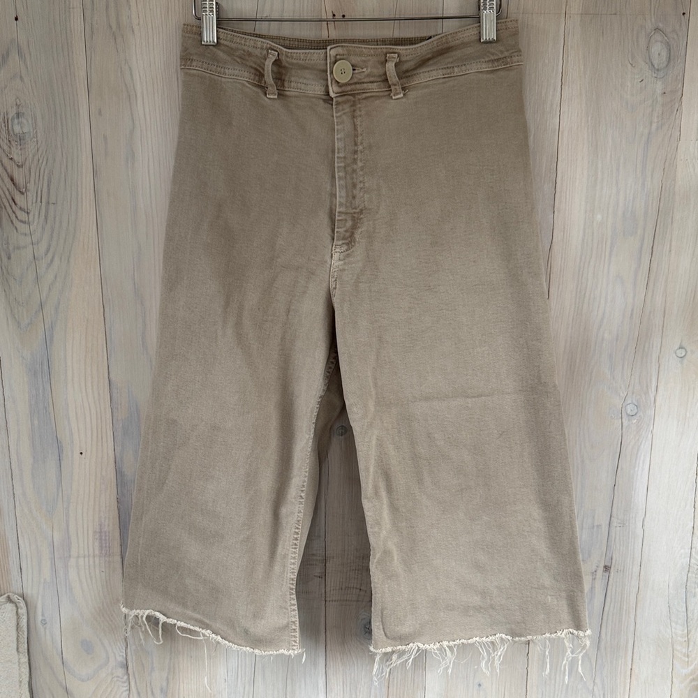 Zara High Rise Wide Leg Capri Jean Size 8